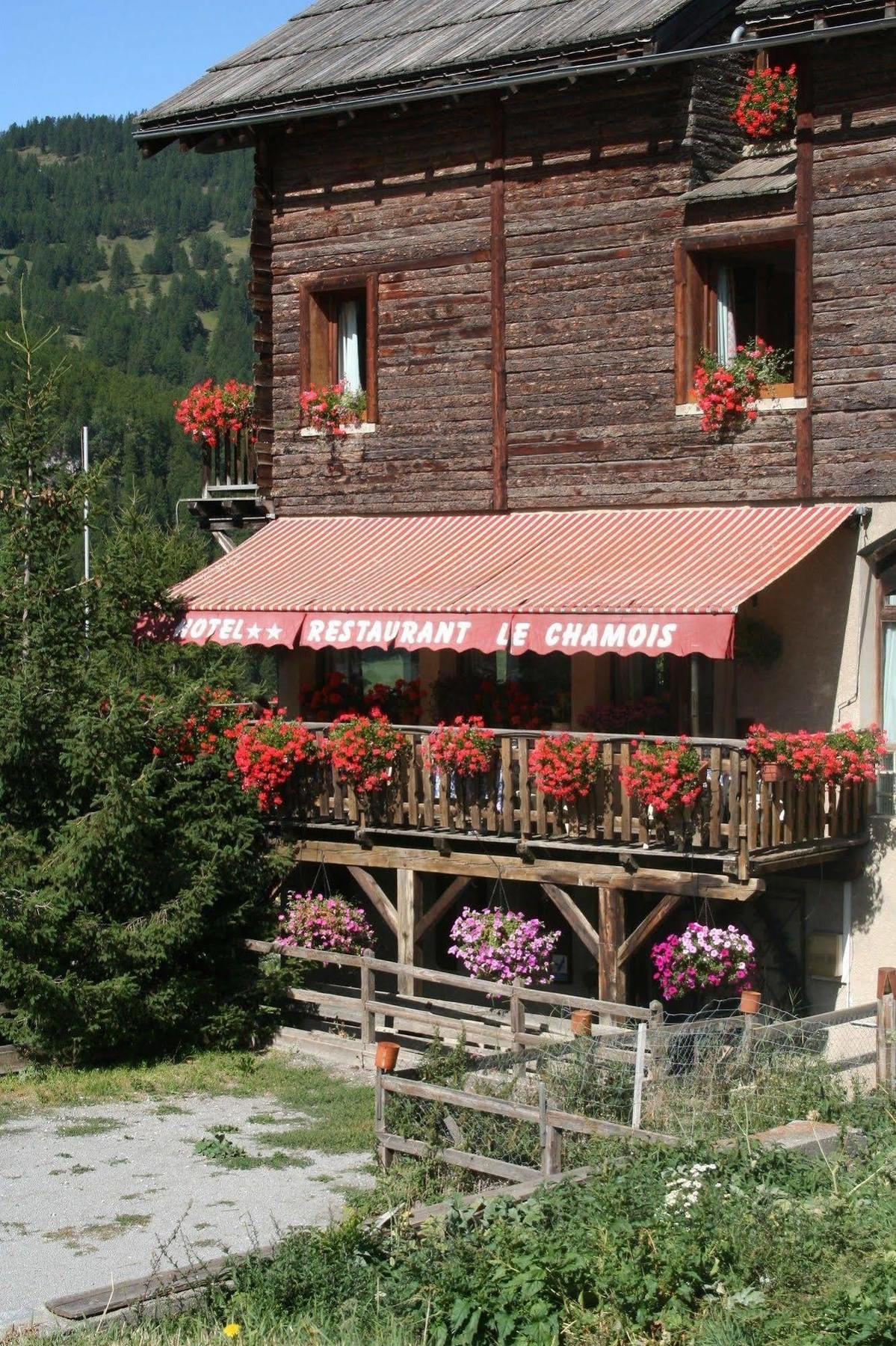 Hotel Le Chamois Logis Молин-ан-Кейра Экстерьер фото