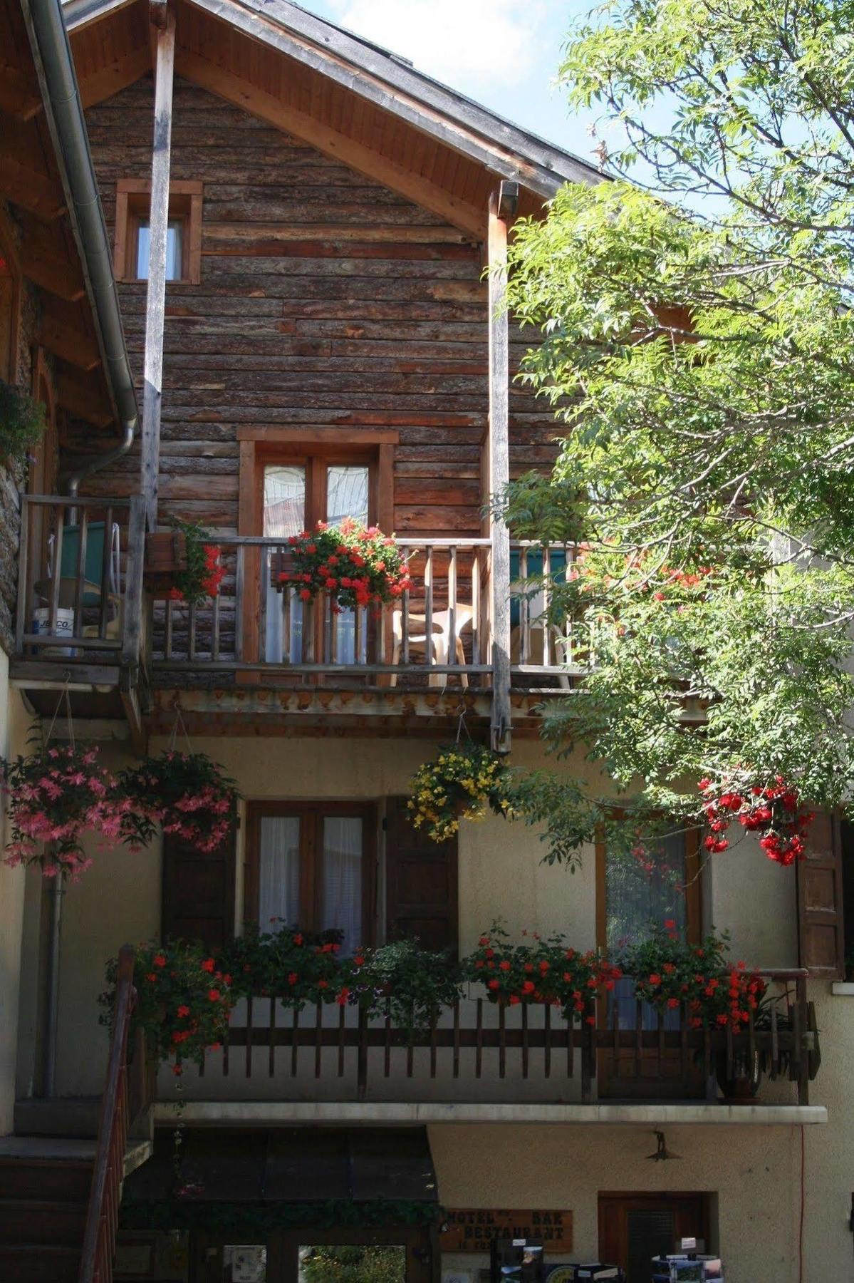 Hotel Le Chamois Logis Молин-ан-Кейра Экстерьер фото